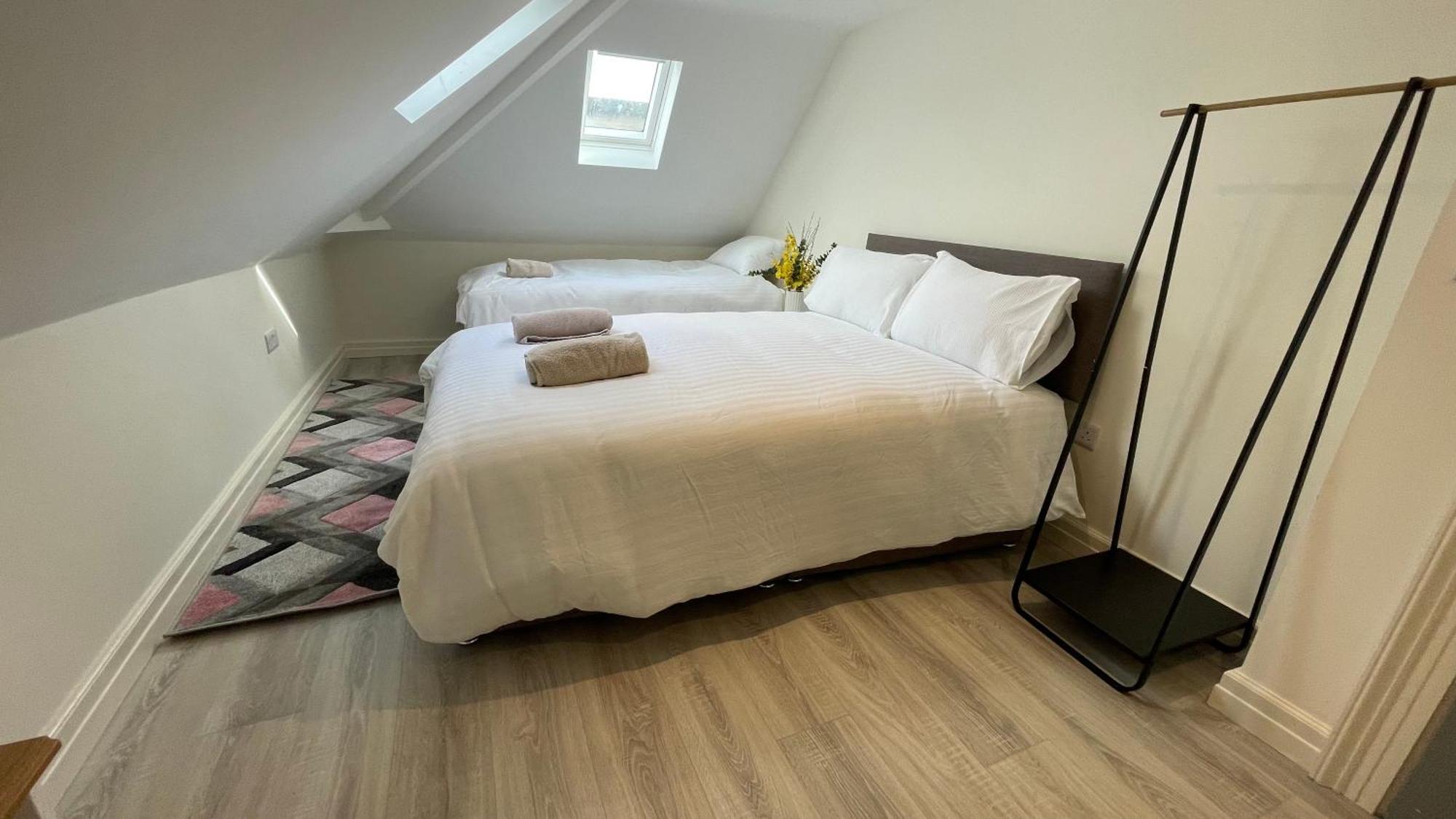 Spire Entire Attic Apartment No Kitchen Dublin Luaran gambar