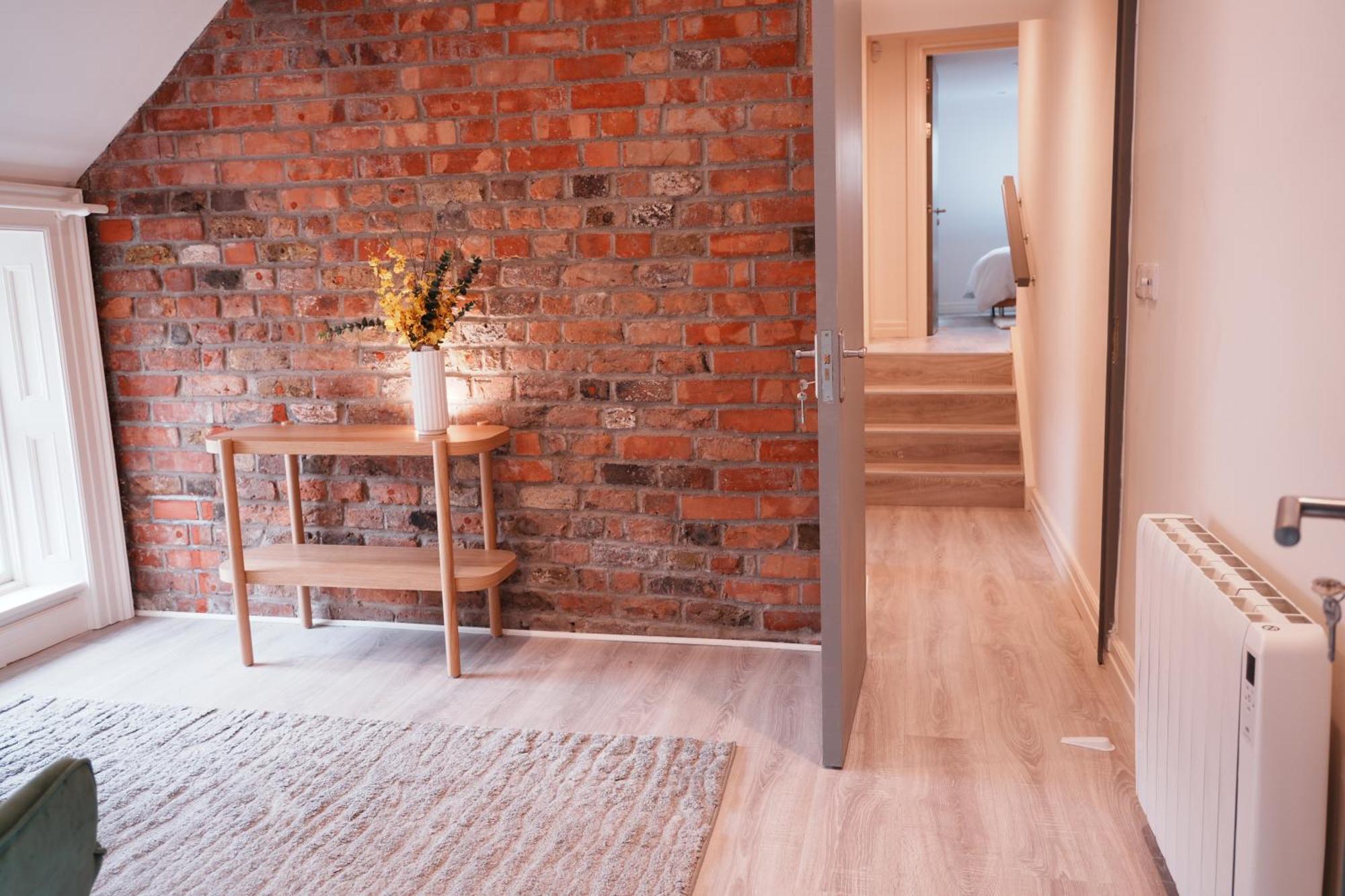 Spire Entire Attic Apartment No Kitchen Dublin Luaran gambar